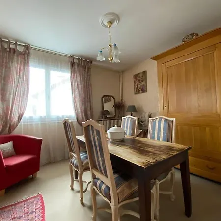 Les Marmottes Apartment *